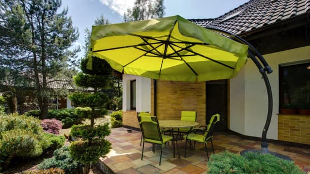 Gdzie kupić parasol ogrodowy? Sprawdź najlepsze oferty i promocje Gdzie kupić parasol ogrodowy? Sprawdź najlepsze oferty i promocje